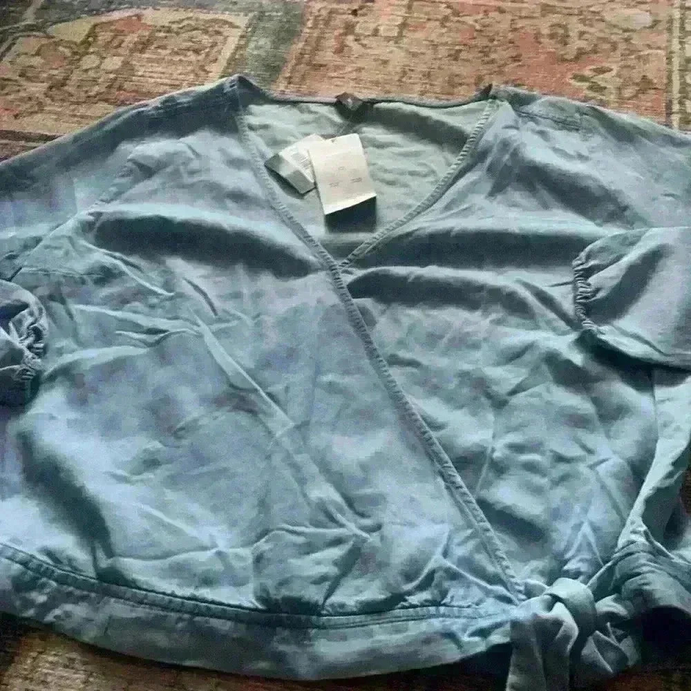 Eddie Bauer wrap tie top